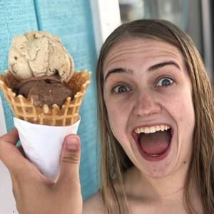 Meet your Posher, Caroline